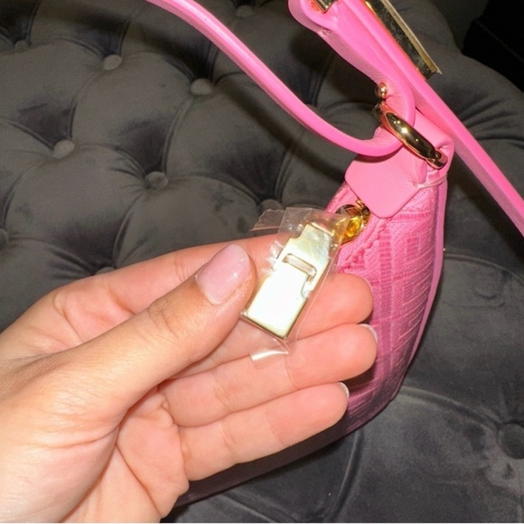 Givenchy Small Moon Cut Out Bag Bright Pink - Picture 7 of 12